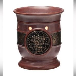 CHIANTI Scentsy Full-Size electric Wax Oil Warmer, candle alternative
